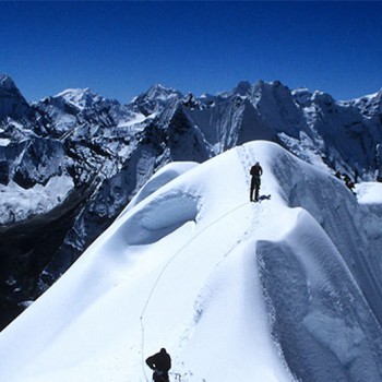 Chulu East Peak Climbing